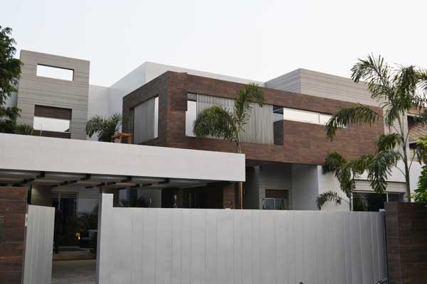 Naval Housing Clifton Bungalow Portion Available On Rent