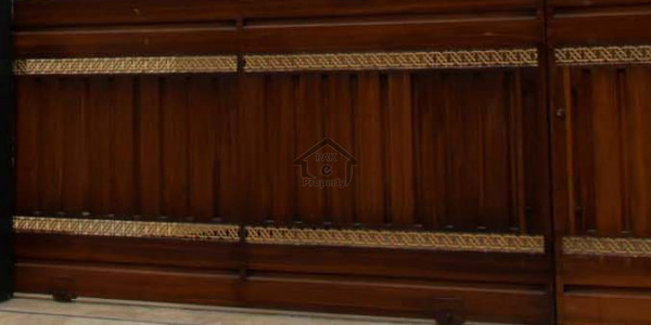 Double Storey Corner House Available For Sale