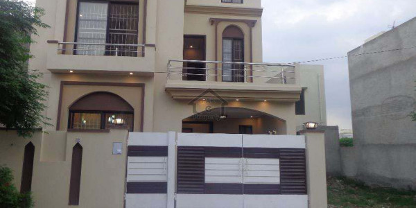 500 Sq.Yard Brand New Owner Built Bungalow Available For Sale In Phase 8 DHA Karachi