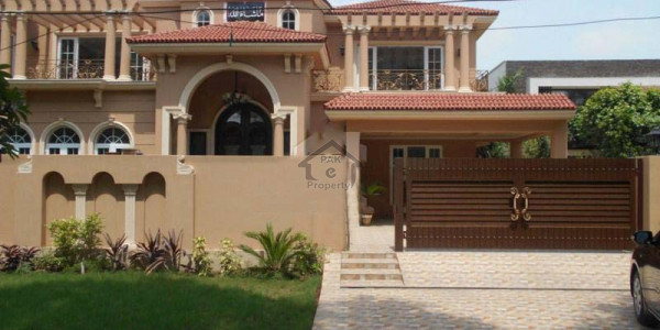 3 Bedroom 4th Floor Flat Available For Rent In Badar Commercial. Phase 5 Dha Karachi