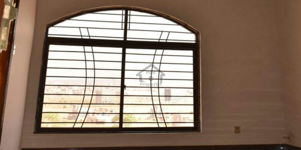 12 Marla Commercial Plot for Sale at Kanal Road, Okara