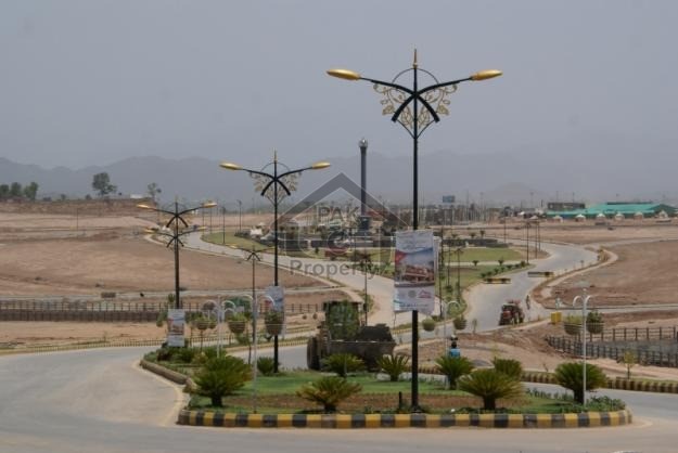 Avenue Commercial Plot available for Sale in Bahria Enclave, Islamabad