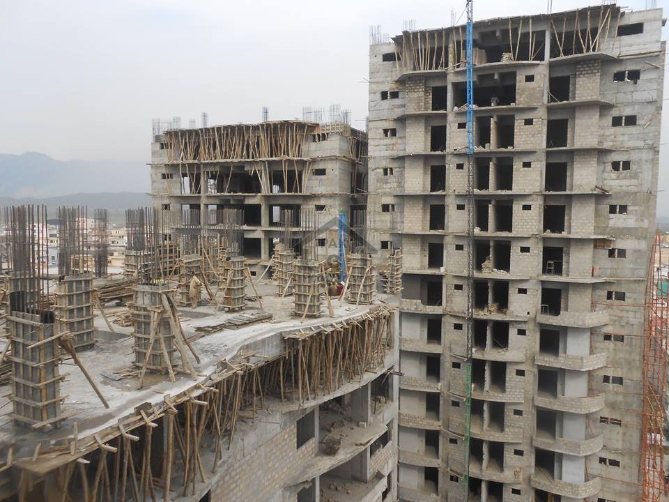 5 Rooms Apartment In Yellow Line Tower Of New Building Capital Residencia For Sale