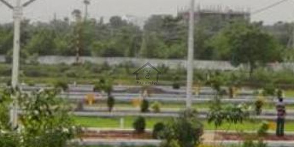 Top Location 5 Marla Park Facing Plot For Sale