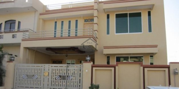 Pia 15 Marla 40 Ft Road Double Storey