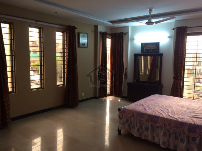 Signature Properties Offer You Beautiful Plot Prime Location In DHA Phase 5 - Sector M Street No. 9 