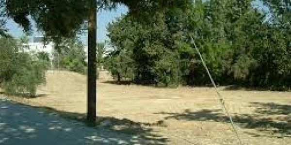 My Properties Offers 5marla Plot In Block D Facing Park For Sale