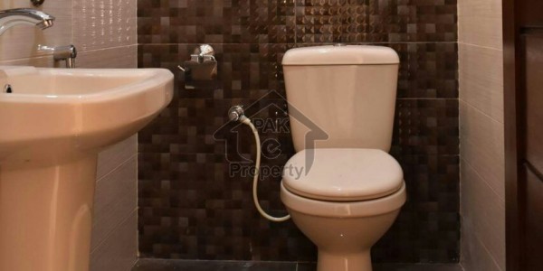 5Bed Renovated Duplex 511 Sqyd House For Sale