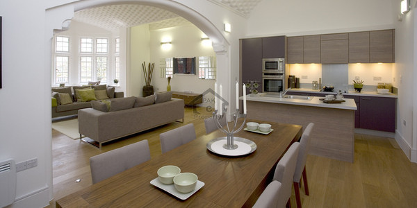 1st Floor Flat Is Available For Rent