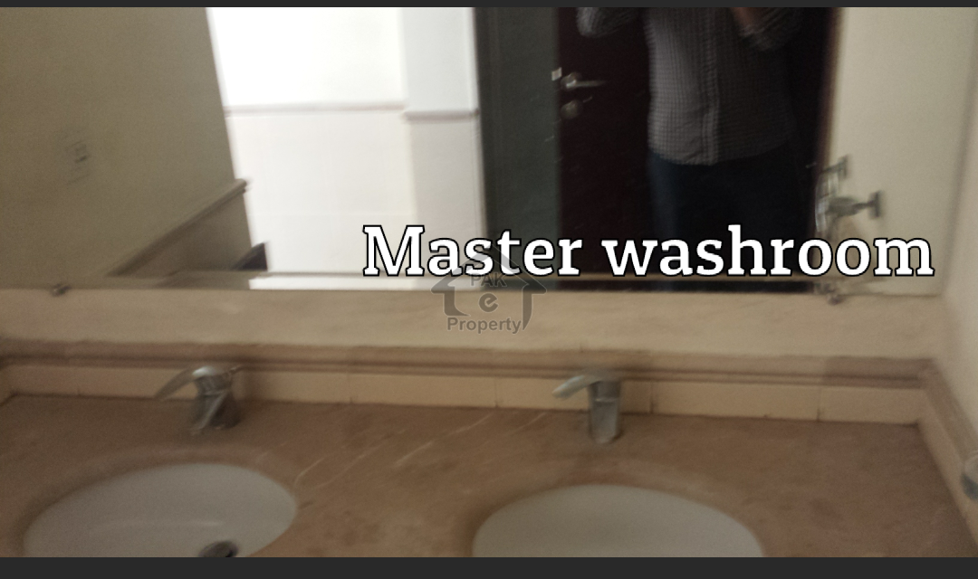 Beautiful Mirador Seven Bed Rooms Villa Available For Sale In Canyon Views On Excellent Location