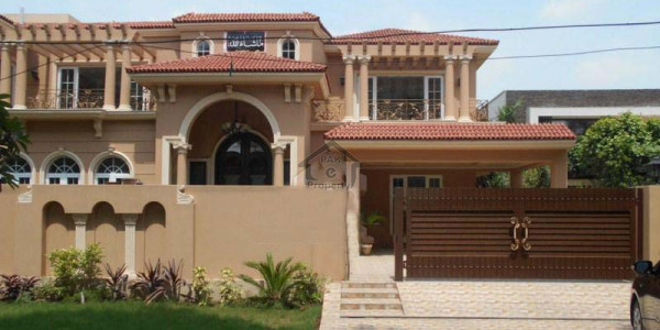 Upper Portion Available For Rent