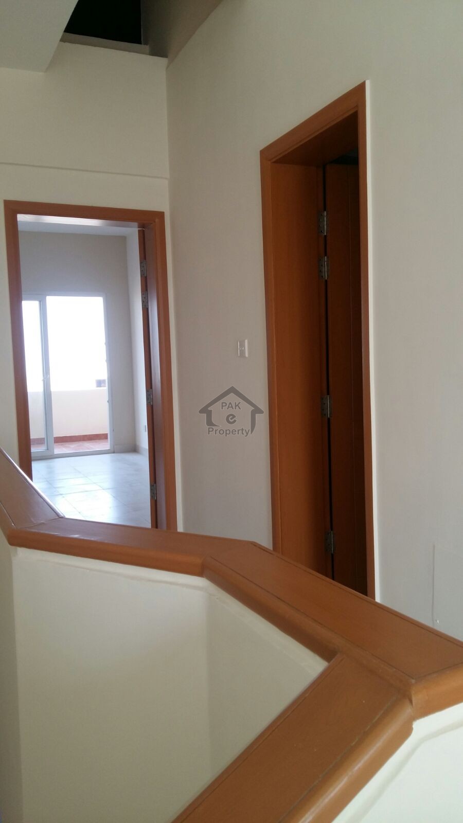 Beautiful In Alma Town Three Bed Rooms Villa Available For Sale In Canyon Views On Excellent Locatio