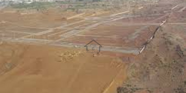 8 Marla Commercial Plot 31 Broadway Paragon City