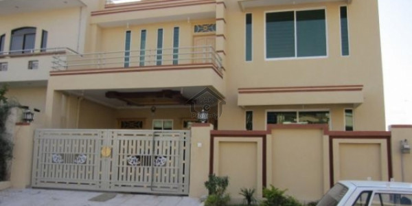 New 10 Marla Upper Portion For Rent In Bahria Town Phase 5 With Servant Quarter