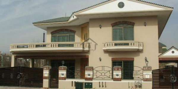 F-11 House For Sale 50x90 500 Square Yards Nice Location Brand New