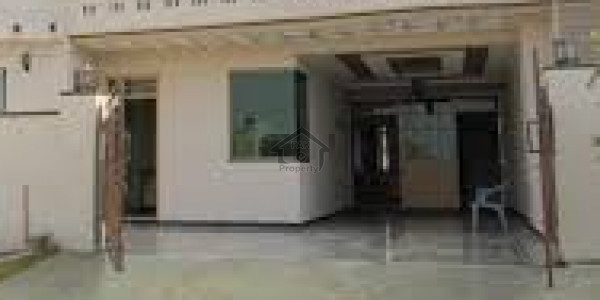 F-8/1 - 50x90 500 Square Yards Nice Portion For Rent