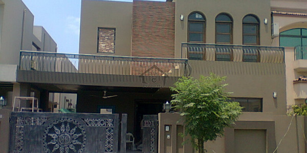 Double Storey House For Rent