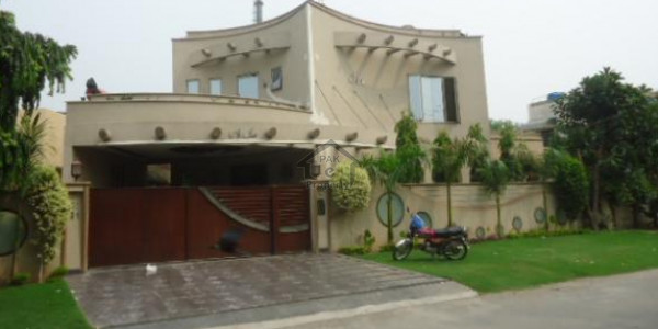 Upper Portion Available For Rent