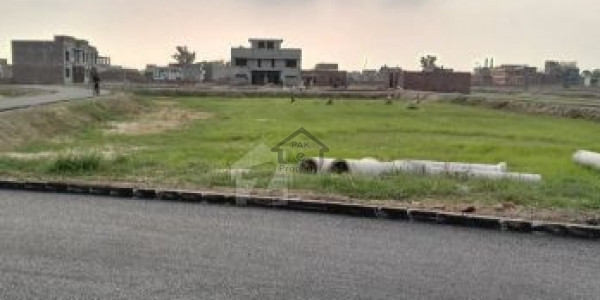 4 Kanal Farm House Plot For Sale
