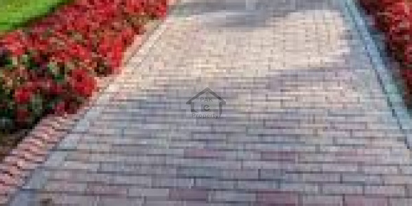 E Block - 40x80 Plot For Sale