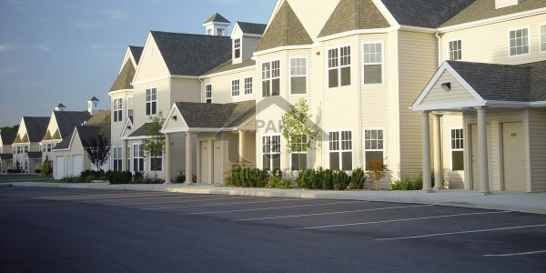 10 Marla Uper Iqbal Twn At Ravi block Batcholors&Famly