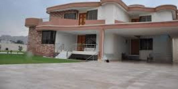Double Storey Old House Available For Sale