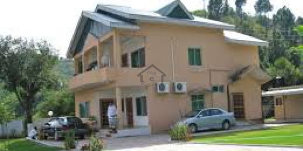 Sarfaraz Rafiqui Road, Cantt - 30 Marla Old House For Sale In Main Cantt IN LAHORE