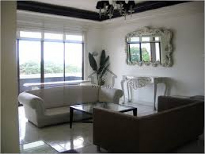 Allama Iqbal Town -3 kanal Lower Portion For Commercial Office