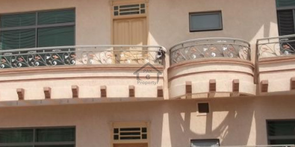 DHA-10 Marla Solid Constructed Owner Build Bungalow For Urgent Sale