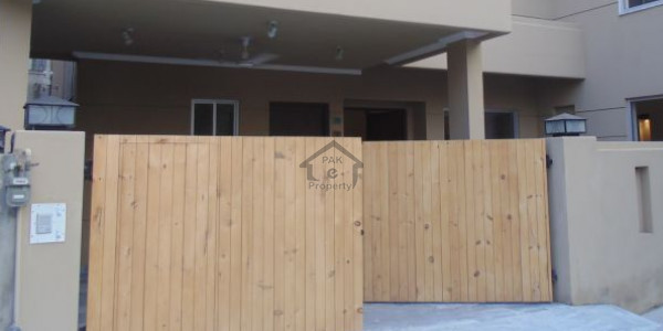 Mughalpura-5 Marla ideal house doble story price 78 lac