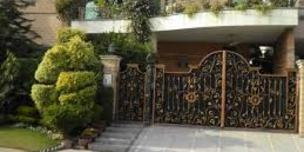 Bahria Town - Gulbahar Block - Sector C - 11.5 Marla Corner House Is Available For Sale IN LAHORE