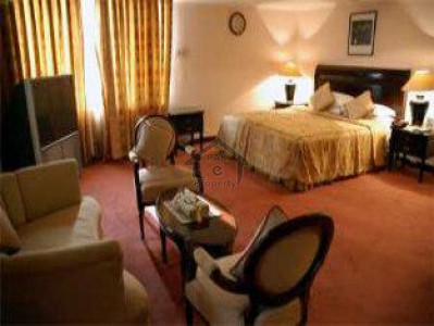 Johar Town - 12 Marla House Available For Sale