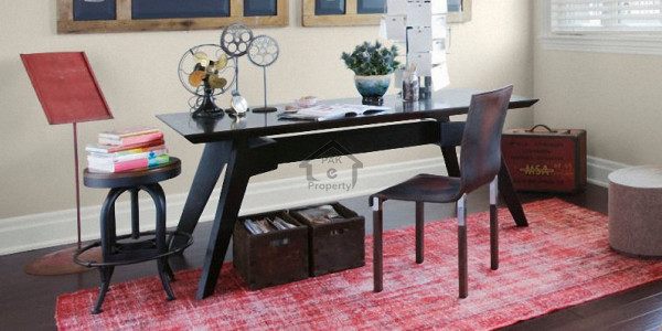 Gulberg - 1.75 Kanal House On Prime Location For Office Use