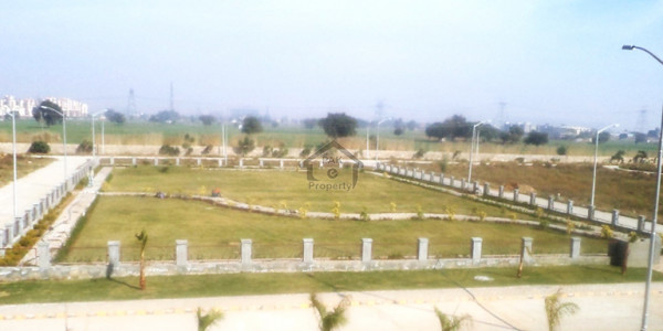 Eden Valley-7 Marla  Plot Is Available For Sale