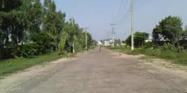 DHA Phase 7 Extension -  100 YARDS TARIQ COMMERCIAL IN  DHA Defence, Karachi