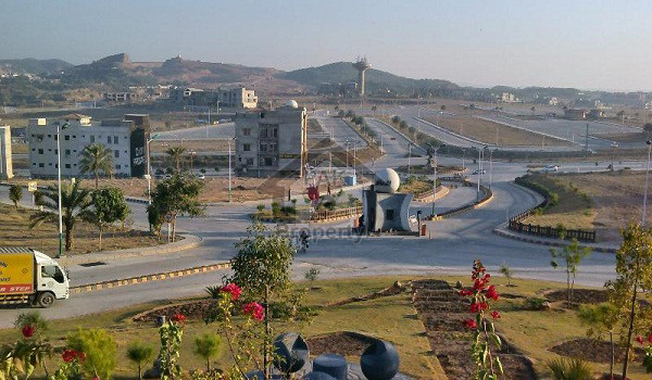 10 Marla Plot Available At 28 Lac In NFC 2