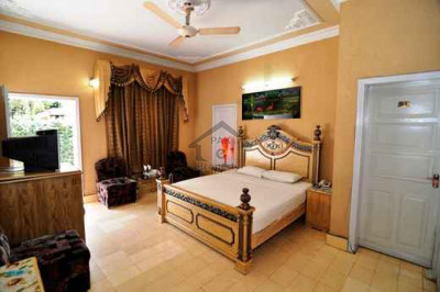 Canal View-   2 Marla-    Beautiful Furnished House For Sale.