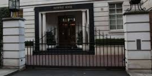 Garden Town - 847 Sq. Ft Flat For Sale IN Gujranwala