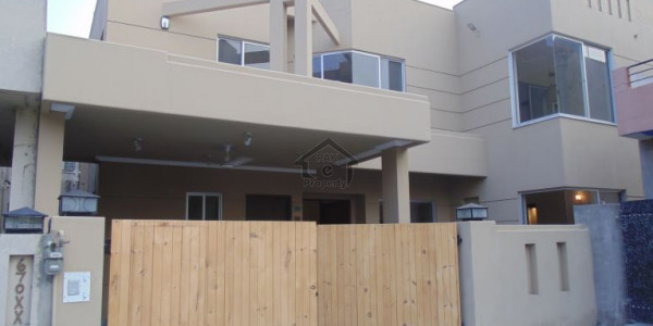 Muslim Town, 5 Marla-House Is Available For Sale