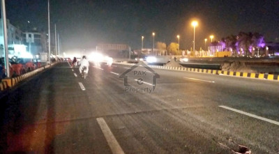 3 SHOPS Size 10x38 Height 14.5 Feet On 200 Feet Wide UNIVERSITY ROAD