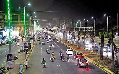 3 SHOPS Size 10x38 Height 14.5 Feet On 200 Feet Wide UNIVERSITY ROAD