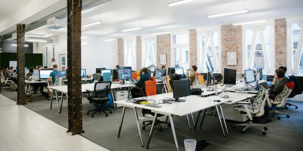 Eid Gah Road, Office Available For Sale On Main Sahib Plaza