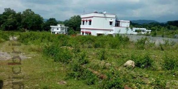 Lalazar, 8 Marla -Plot Is Available For Sale