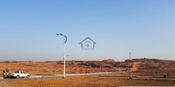 1.7 Kanal Commercial Plot Available For Sale