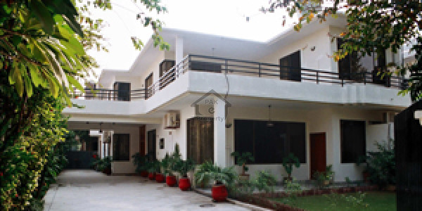 Pakistan Town, 11 Marla Single Storey Just One Year Old House