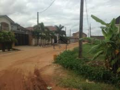 DHA Phase 5 - Block B-Ten Marla Plot No 903 Block B Good Location In Lahore