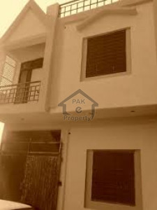 Hayatabad Phase 1,1 Kanal House Is Available For Sale