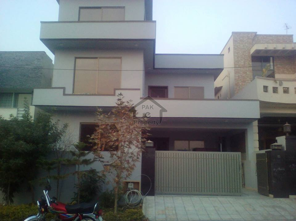 10 Marla house for Sale in DHA Phase II