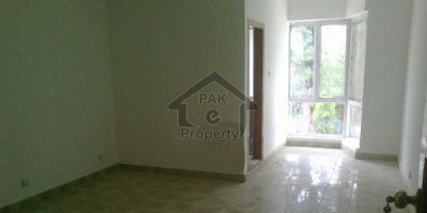 4 Bed D/d Apartment Available In Bath Island