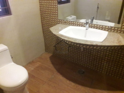 5 bedroom 5 bathrooms  kitchen drawing and dining tares margala hills view car parking heating cooling system